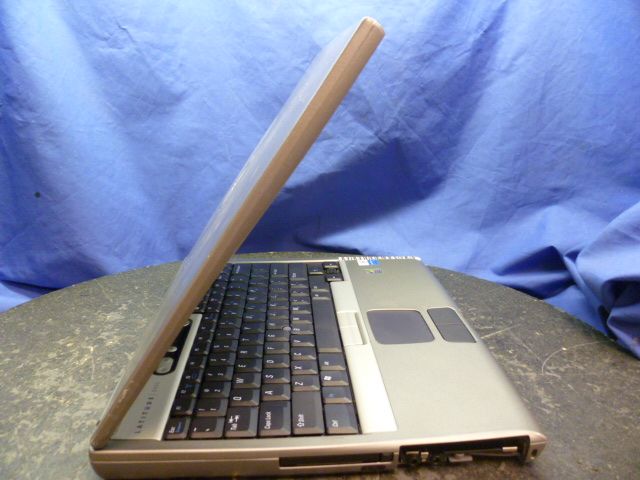 Dell Latitude D600 1.4GHz 512MB NoHDD DVD 14.0 Laptop 683728045821 