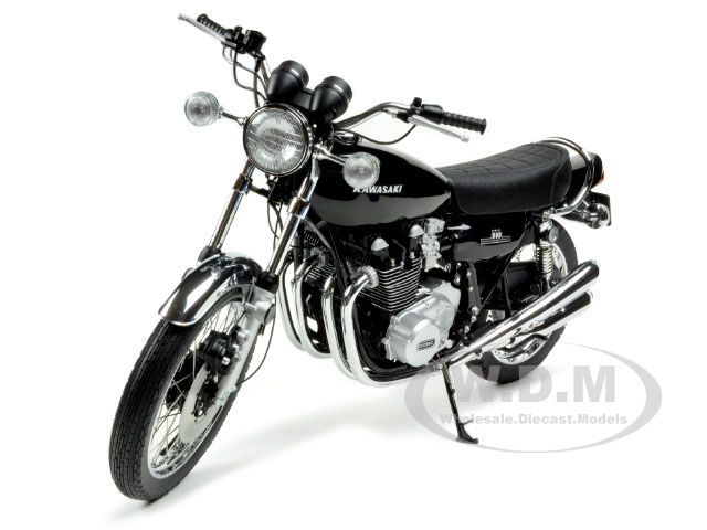 KAWASAKI 900 SUPER FOUR (Z1) BLACK 1/6 BY AUTOART 6002  