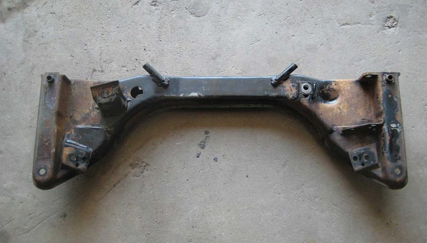 BMW E28 Front Subframe Axle Support 535i 528e E24 635  