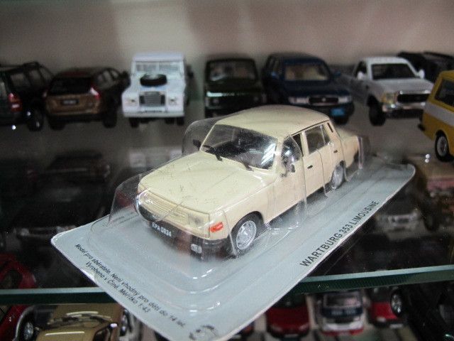 Wartburg 353 Knight limousine model car 1/43  