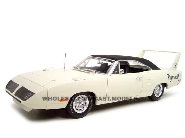 1970 PLYMOUTH SUPERBIRD CHASE CAR 118 ERTL LTD. MODEL  