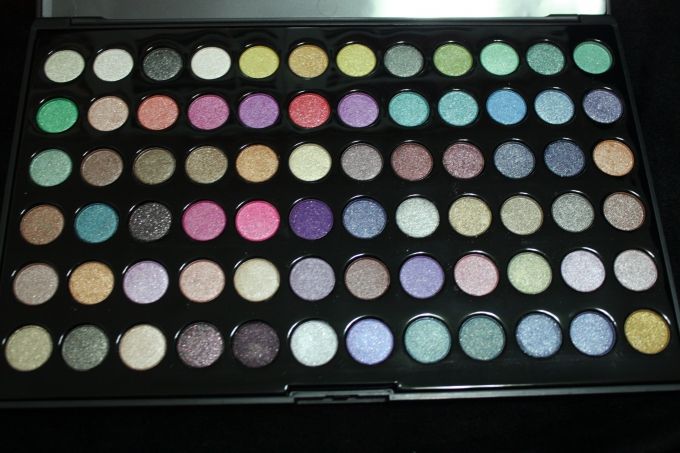 Product  72 COLOR ULTRA SHIMMER EYE SHADOW MAKE UP PALETTE E032