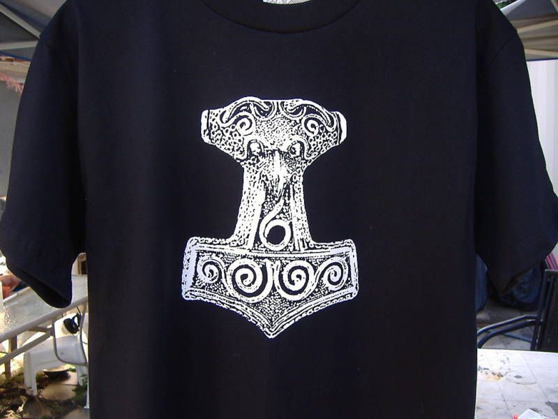 asatru thors hammer t shirt medium  