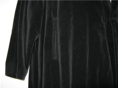 Vintage black velvet evening coat from Regensteins of Atlanta (no 