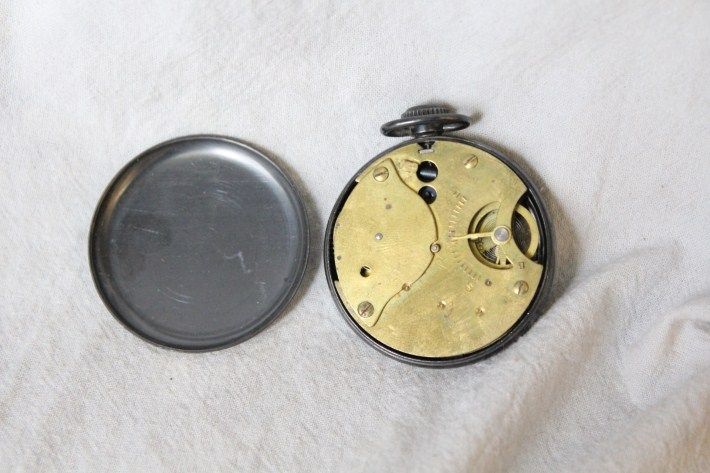 L601 ANTIQUE NEW HAVEN OPEN FACE POCKET WATCH COMPENSATED  