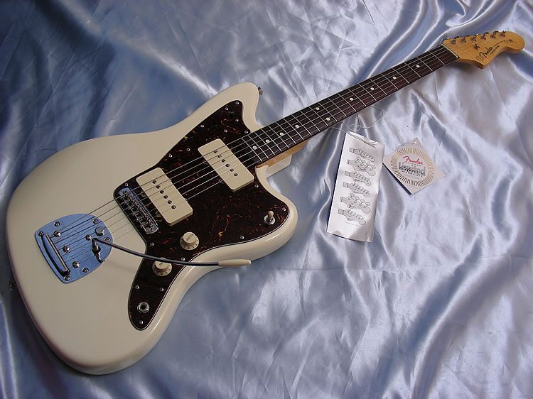   American Vintage 62 Reissue Jazzmaster 1962 RI USA Olympic White