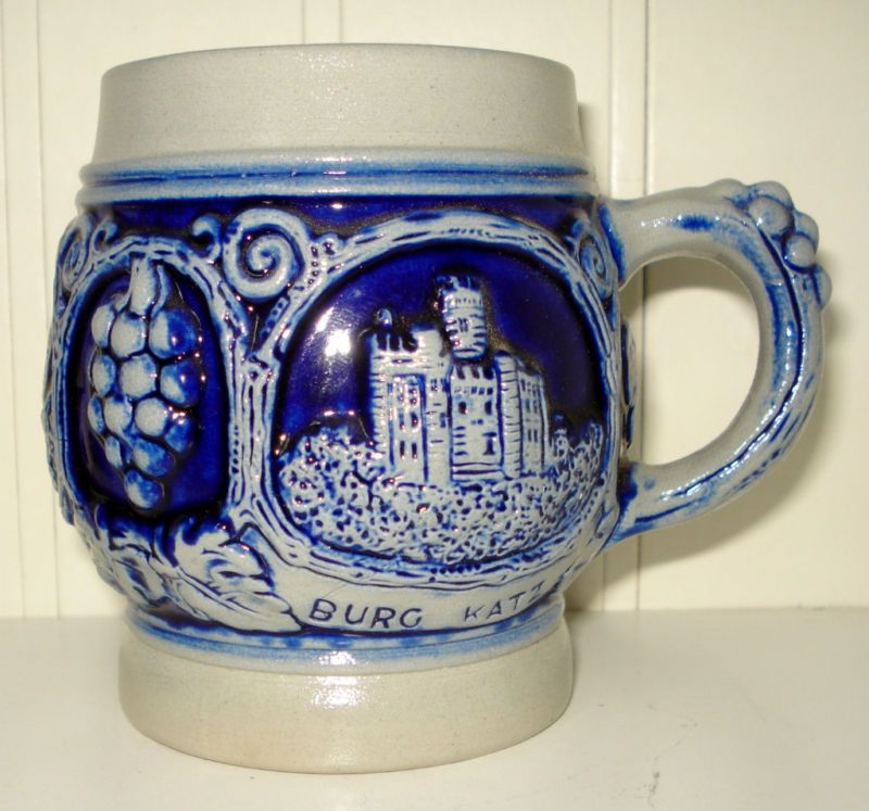 VINTAGE GERMAN MEDIEVAL CASTLES PATTERN MUG BEAUTIFUL  