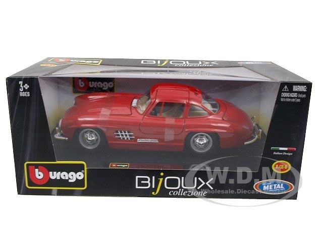   model of 1954 Mercedes 300 SL Gullwing die cast car by Bburago