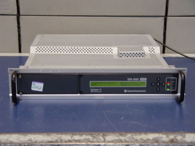 GI DigiCipher II DSR 4000 Digital Satellite Receiver *  