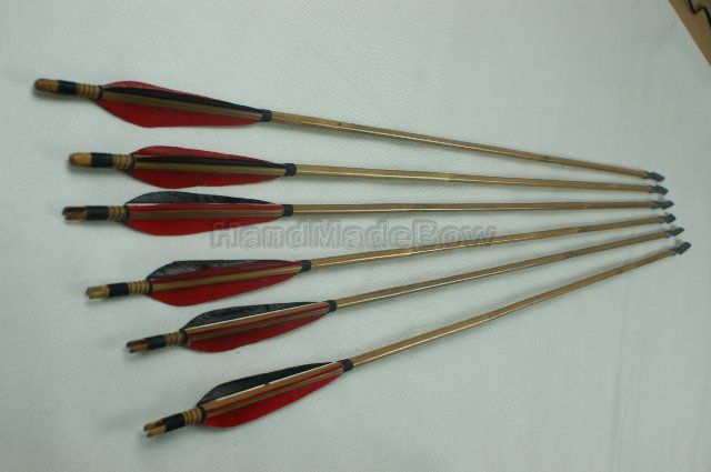 12x Trad.Middle Ages ARROW Bamboo shaft NEW stained feathers for 