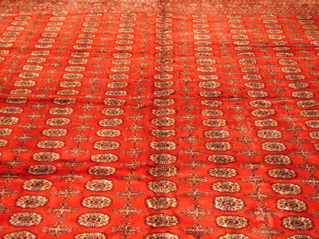 12X18 PAKISTAN BOKHARA RUG      BEST GIFT  