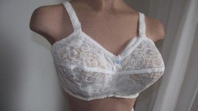 E6) NEW old stock Vintage Pointy bullet Bra BLACK or WHITE LACE+New 