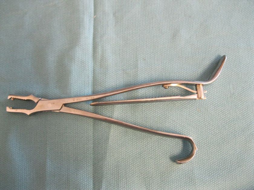 ZIMMER # 3121 KERN BONE HOLDING w/RATCHET 9 LONG  