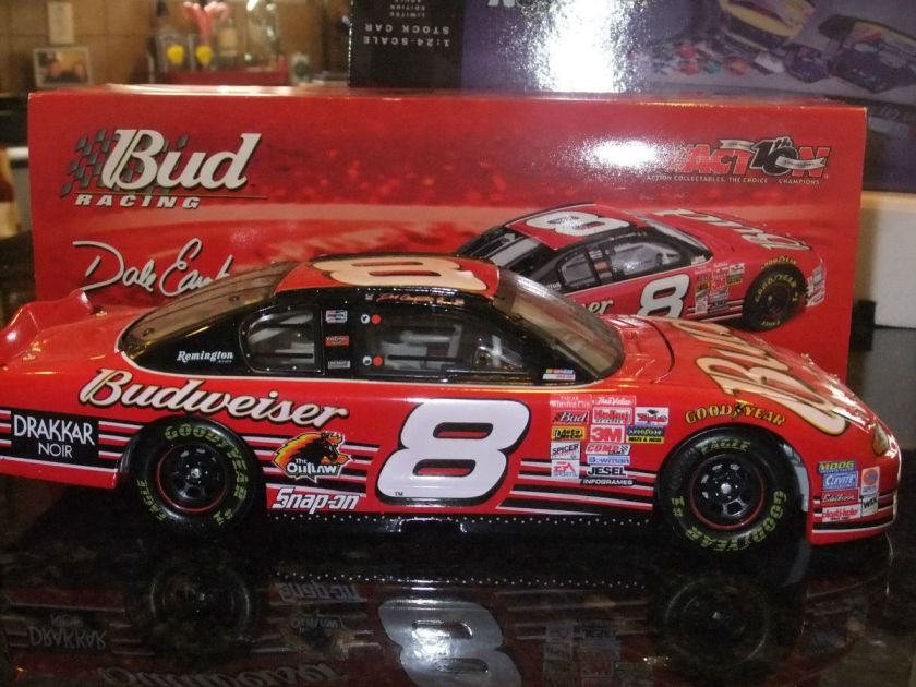 Dale Earnhardt Jr # 8 Budweiser 2002 Monte Carlo 124 scale Stock Car 