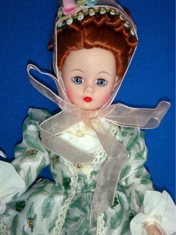 CAMILLE WILLIAMSBURG   Madame Alexander 10 MADC Doll  