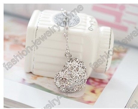   Dazzling Crystal Necklace Two Colour Choice NeckklaceHot  