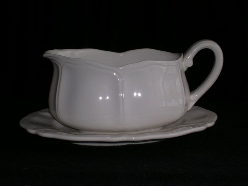 FEDERALIST IRONSTONE GRAVY DISH SET HARMONY HOUSE WHITE  