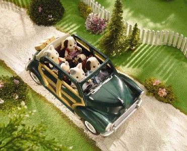 Calico Critters Convertible Coupe Car Auto 3 Figure Cat  