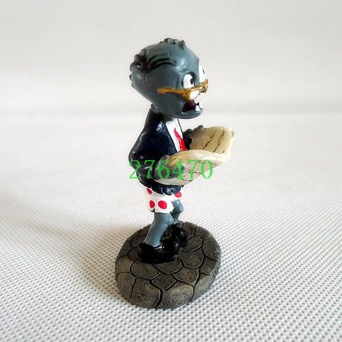 Plants vs Zombies 3.5 Newspaper Zombie Figurine  