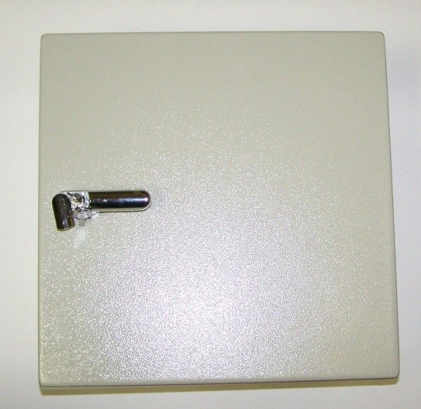 LOCKABLE/KEY ENCLOSURE W/BACKPLATE 300x200x200 12X8X8  