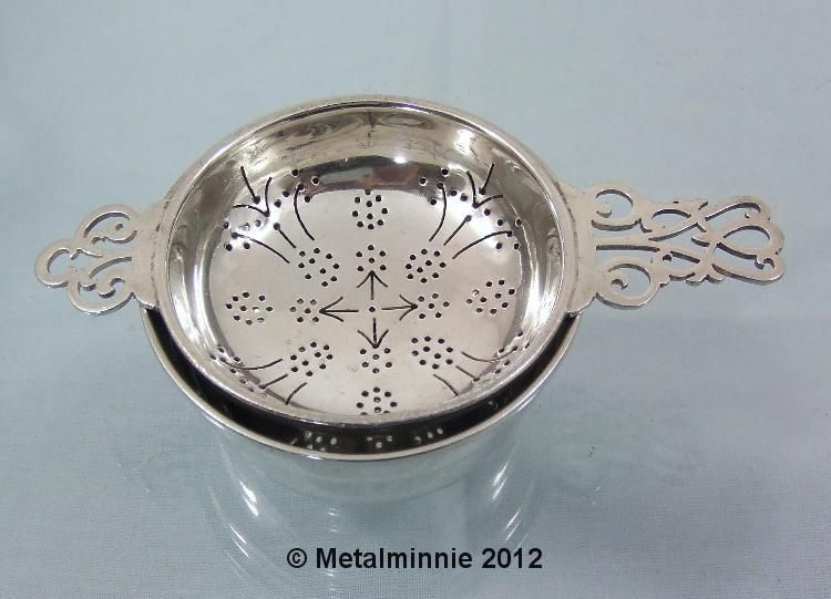 VINTAGE SOLID SILVER TEA STRAINER & STAND  