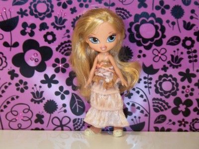 BRATZ KIDZ SUPER CUTE CLOE DOLL MORE IN OUR STORE COLLECT THEM ALL 