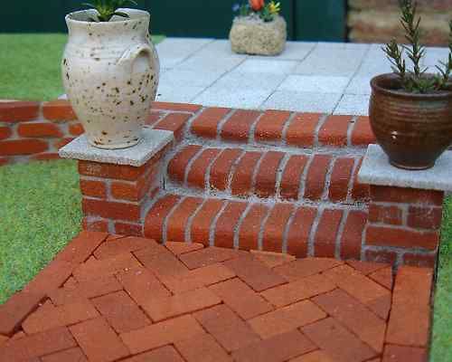 25 Multi Red Bullnose on edge Miniature Bricks  