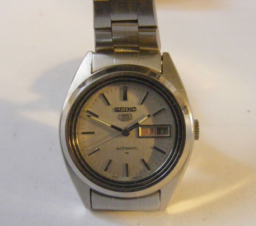 VINTAGE SEIKO 5 4206 17 JEWEL AUTOMATIC ORIGINAL L@@K  