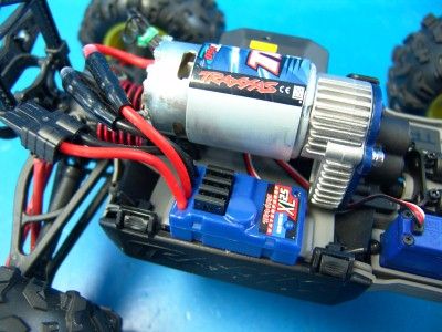 Traxxas 1/16 Summit 4WD R/C RC Monster Truck REPAIR AM Titan 550 Motor 