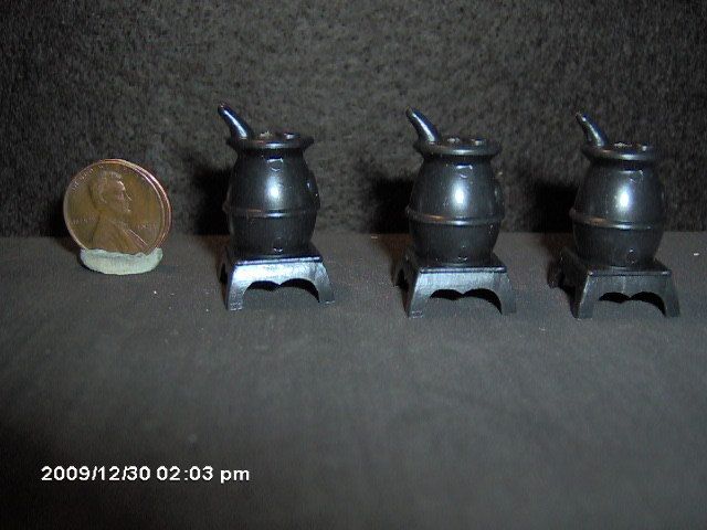 Vintage Ben Franklin Stove Plastic Miniatures  